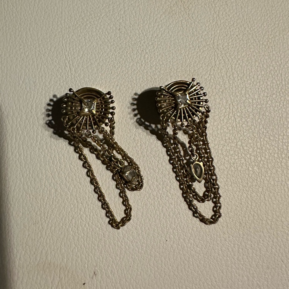 Ask And Embela Gold Chain Drop 1/2” Tunnels
